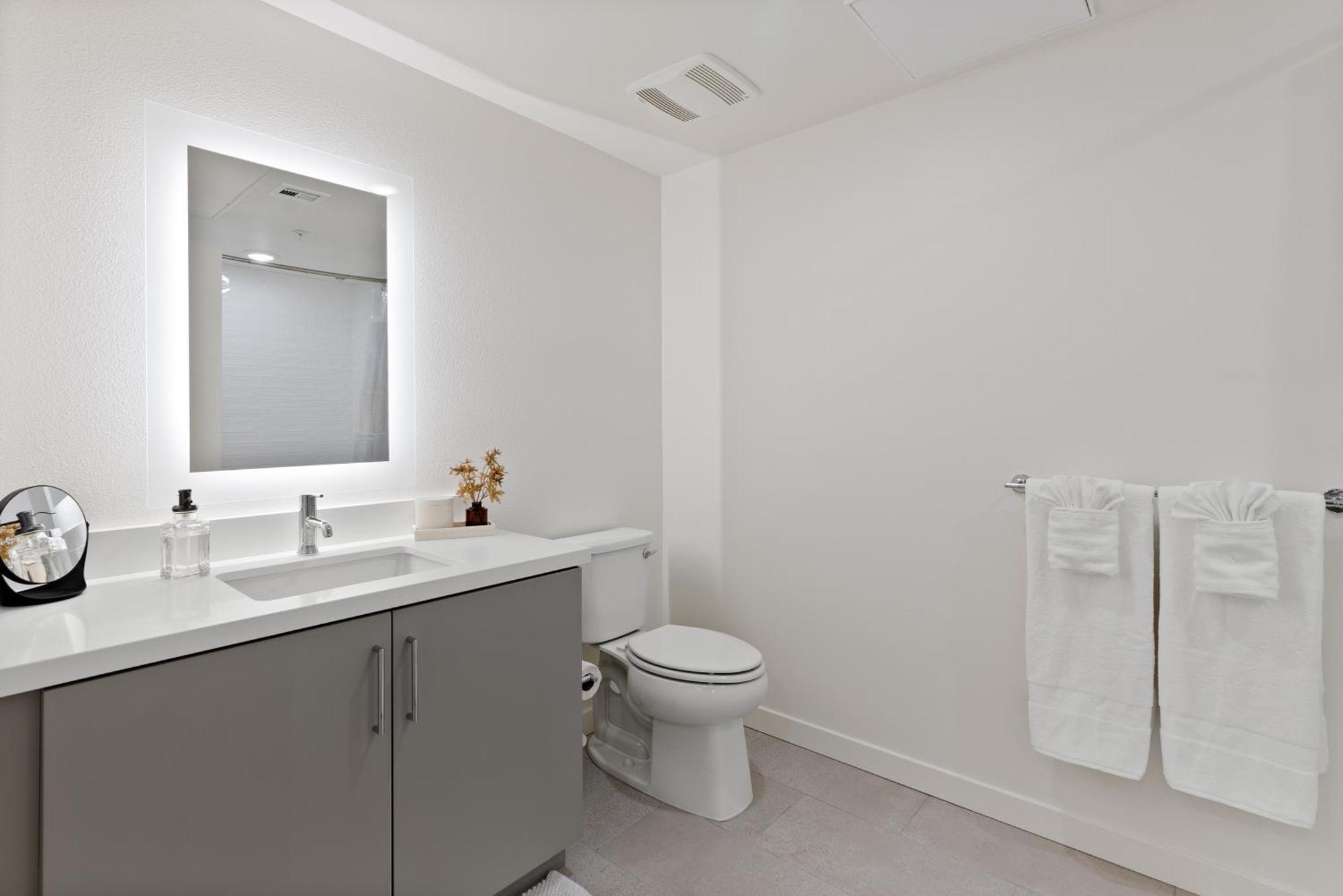 Bright Studio On Sunset Blvd, Free Parking, Gym, And Pool Los Angeles Exterior photo