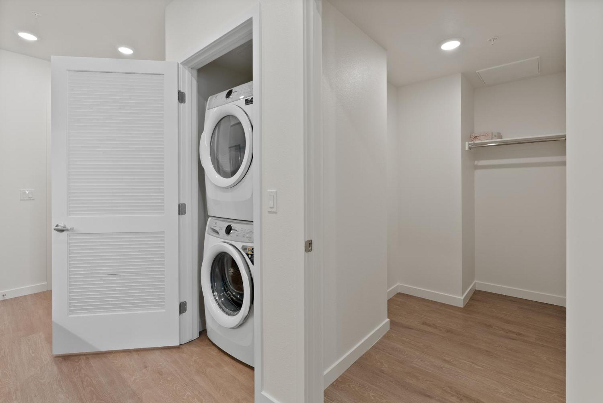 Bright Studio On Sunset Blvd, Free Parking, Gym, And Pool Los Angeles Exterior photo
